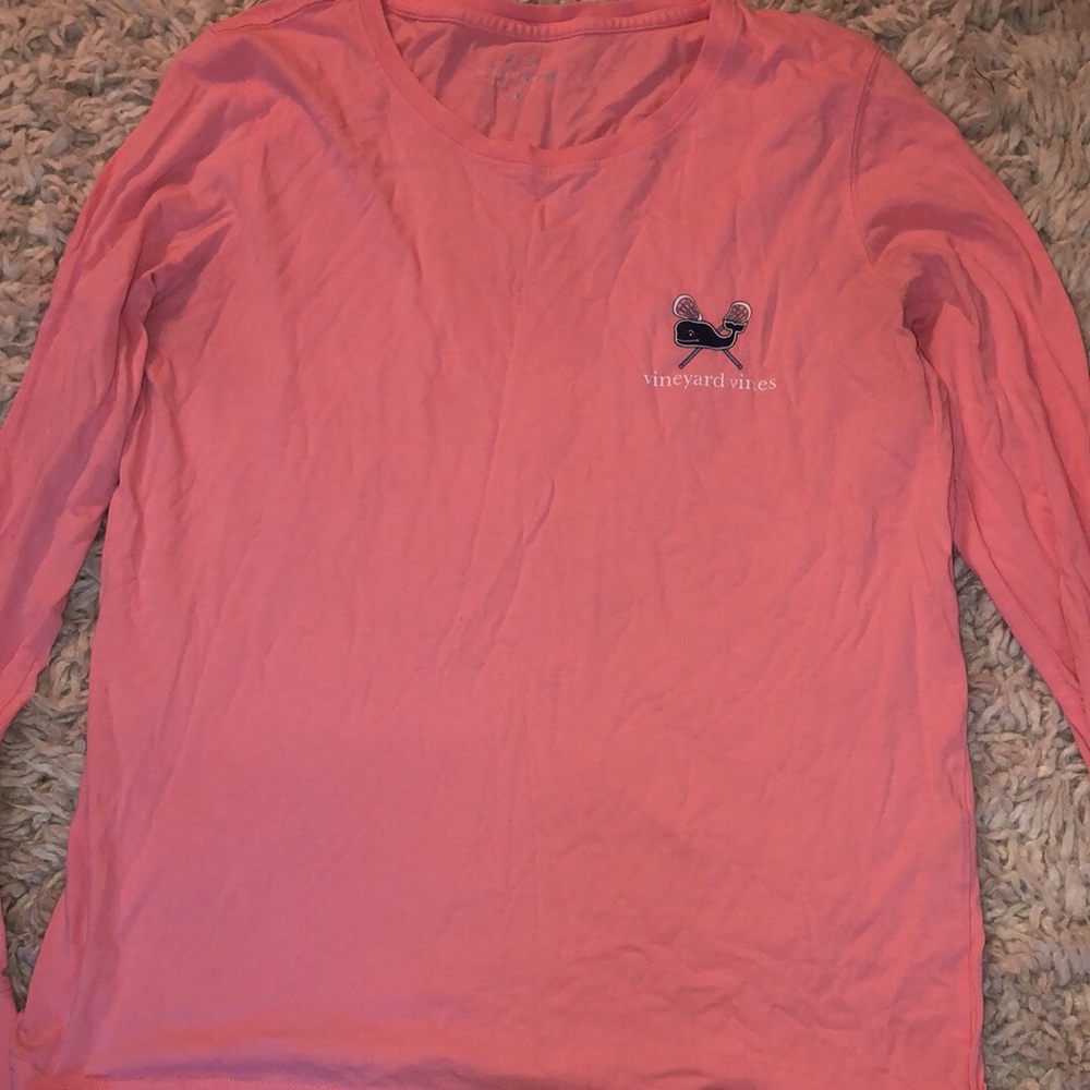 Woman’s vineyard vines long sleeve